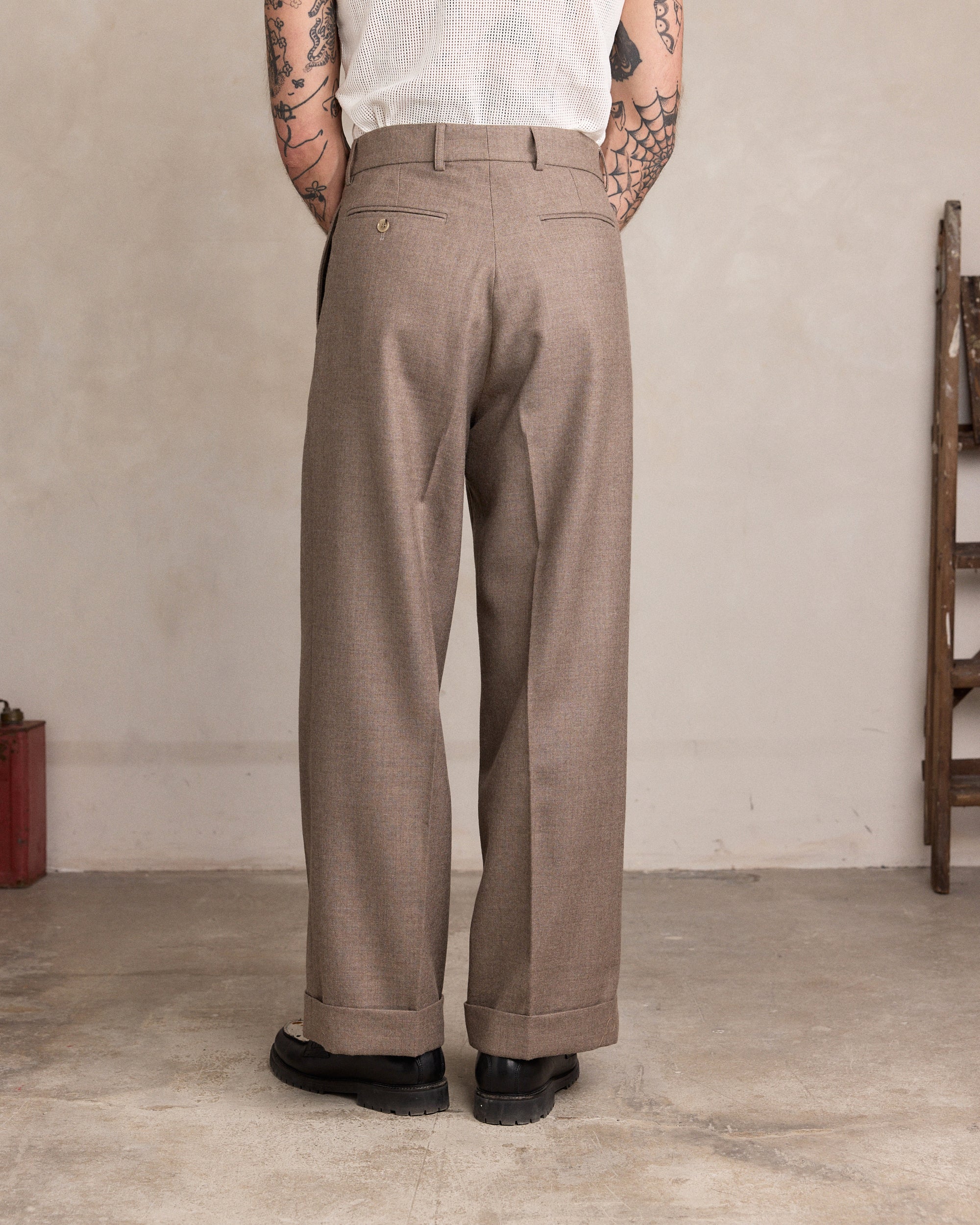 Taupe
