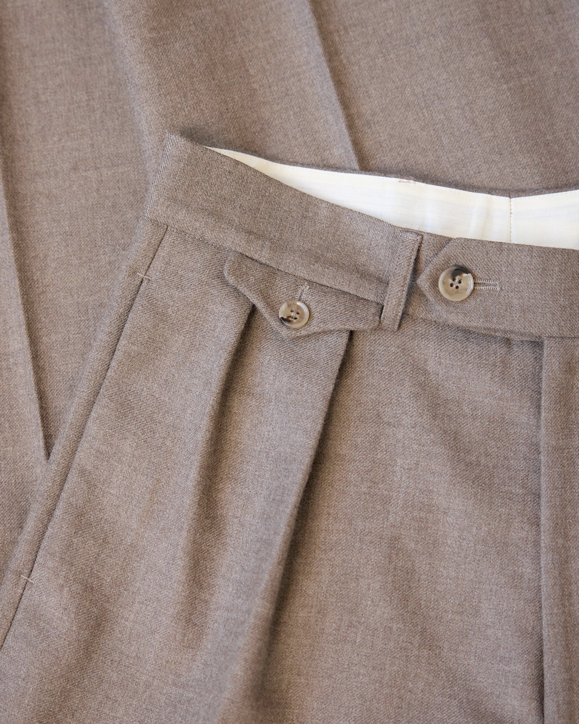 Taupe
