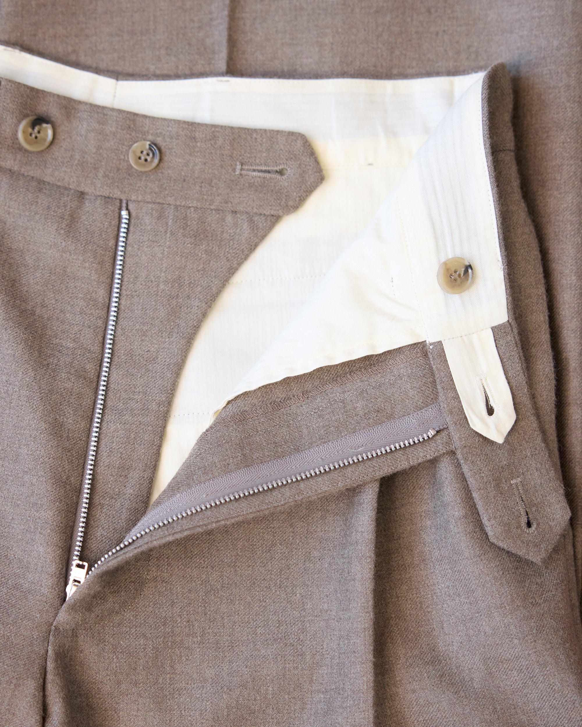 Taupe